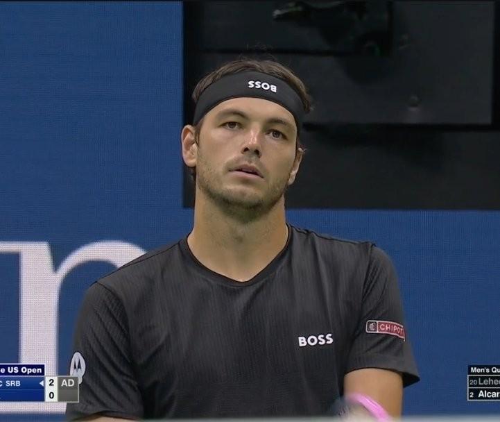 华体会注册-在场上发带戴反，弗里茨：怎么没人提醒我