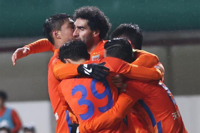 华体会hth官网-热议泰山问鼎：稳健踏实 乱世守住基业就是含金量