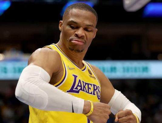 华体会app下载-唐斯公开表示韦少刷数据 追梦路见不平阴阳反讽